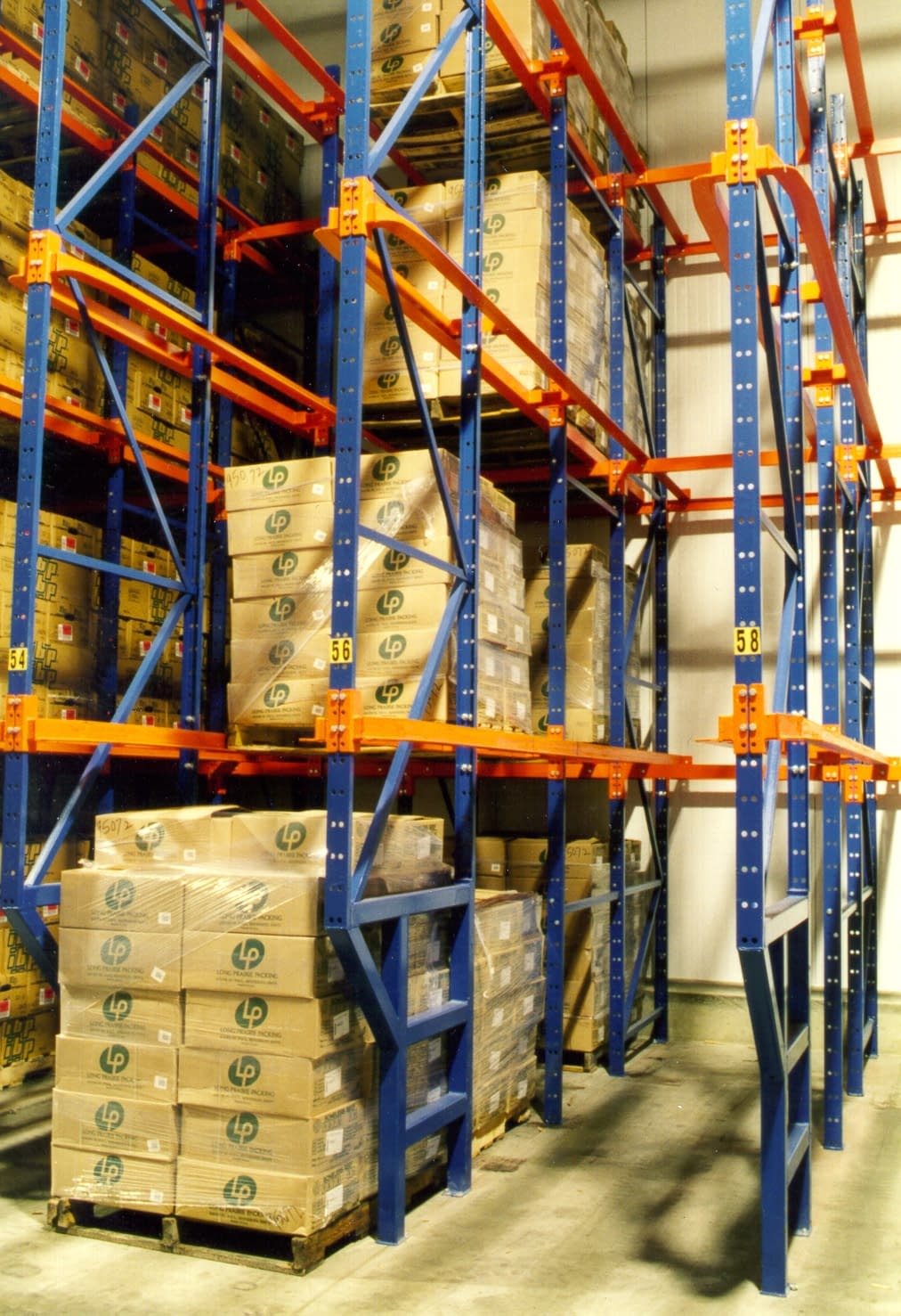 Drivein Pallet Racking Conveyer & Caster